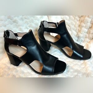 Adrienne Vittadini Black Cutout chunky block heels women’s size 9M
